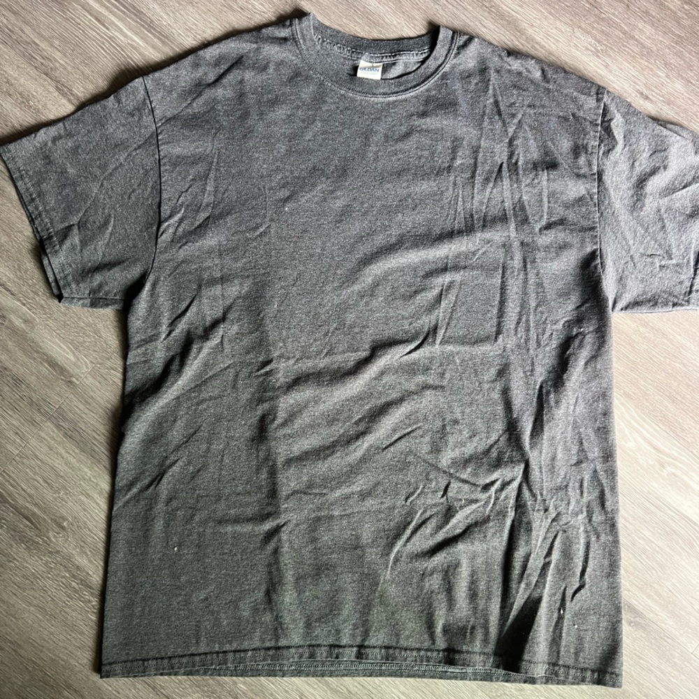 Gildan Charcoal Men's Short Sleeve Tee